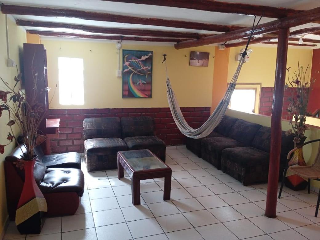 Andes Hostel Huaraz  Ngoại thất bức ảnh